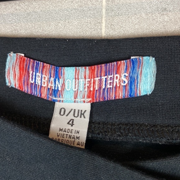 Urban Outfitters crossover flare - Picture 4 of 7